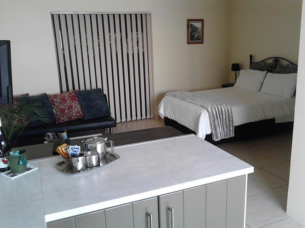 Port House Hotel โบลแบร์กสตรานด์ ภายนอก รูปภาพ